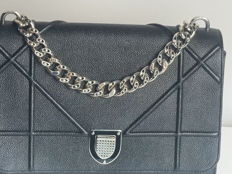 Dioroma Chain Link Top Handle Bag