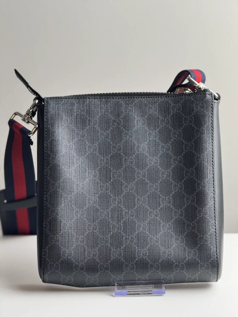 Gucci GG Supreme Messenger Bag