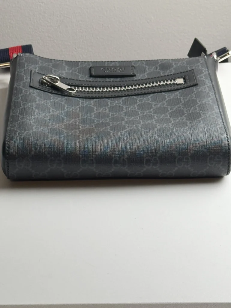 Gucci GG Supreme Messenger Bag