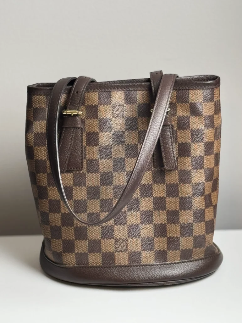 Louis Vuitton Damier Ebene Marais Bucket 23