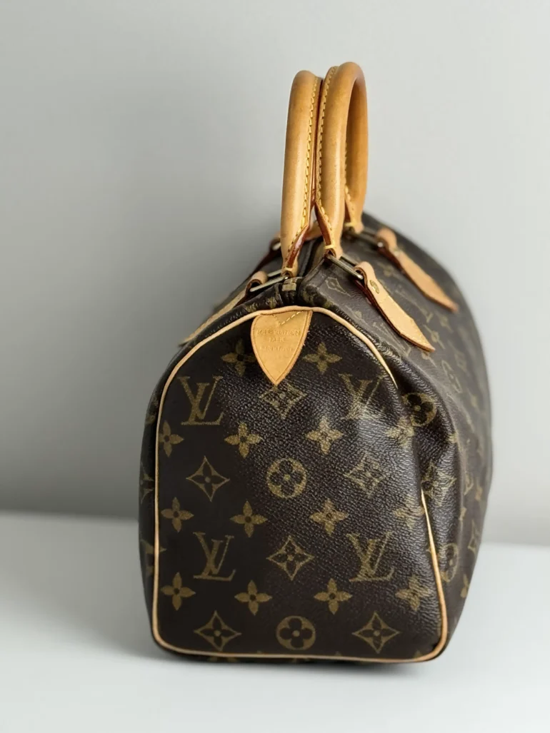 Pre Owned Louis Vuitton Speedy 25 Monogram Top Handle Bag