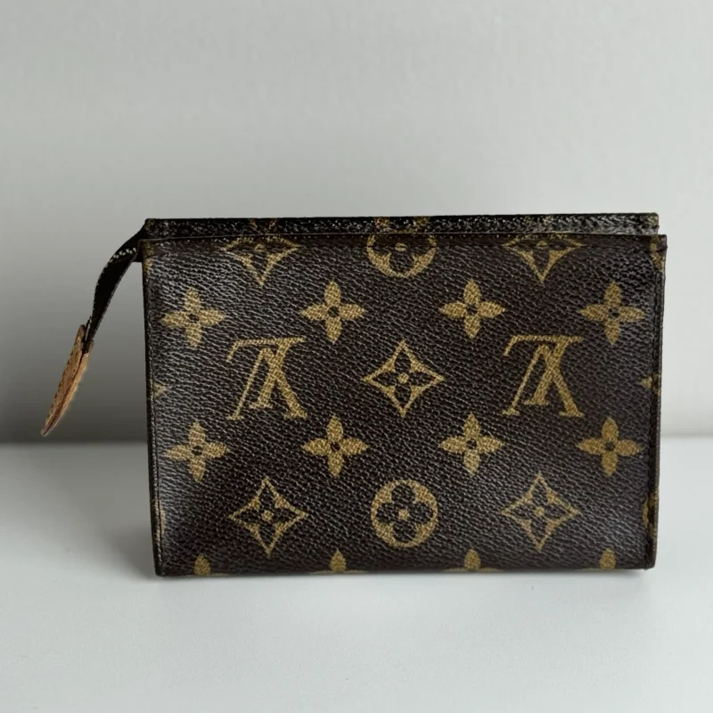 Louis Vuitton Monogram Tolietry 15'