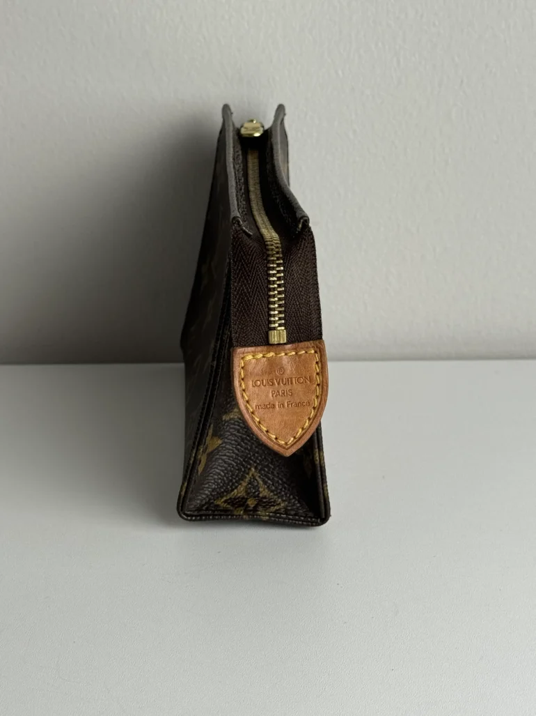 Louis Vuitton Monogram Tolietry 15'