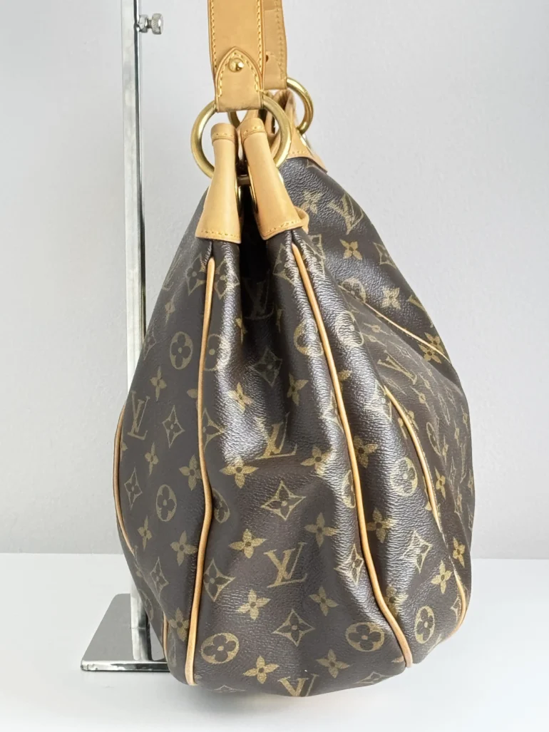 Pre Owned Louis Vuitton Monogram Galliera PM Shoulder Bag