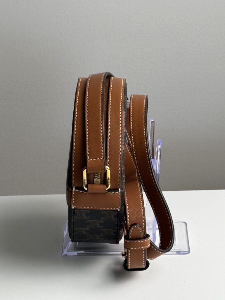 Pre Owned CELINE Leather Crossbody Bag Triomphe Round Crossbody Bag