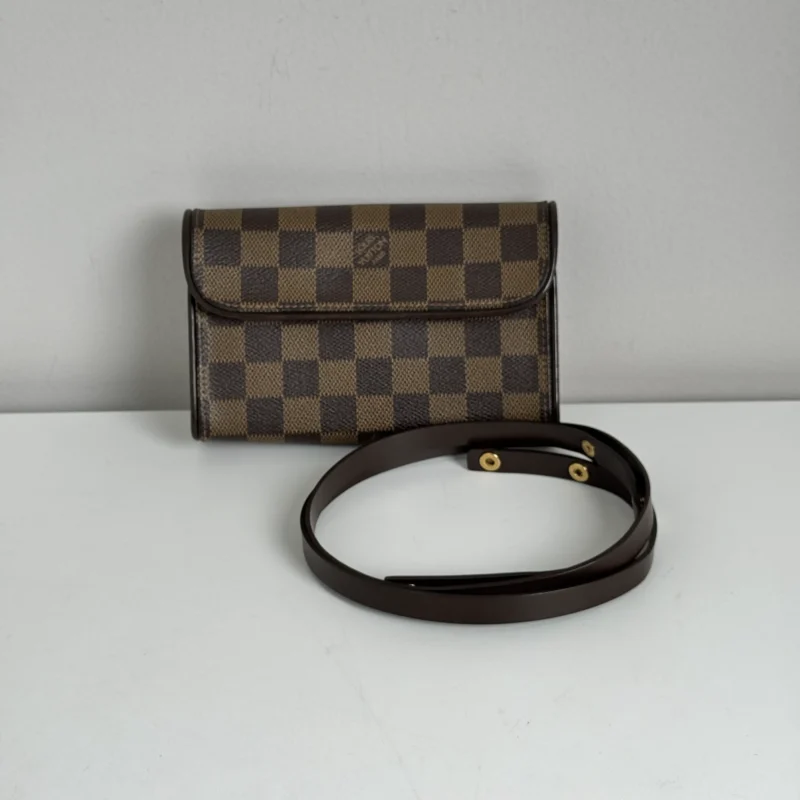 Pre Owned Louis Vuitton Damier Ebene Pochette Florentine Small 41 inches