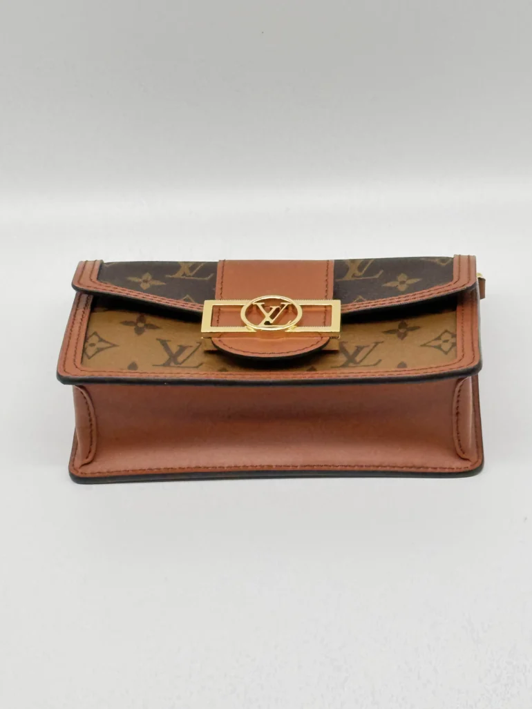 Pre Owned Louis Vuitton Reverse Monogram Dauphine Chain Wallet
